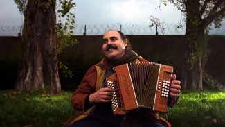 Marc Perrone en « Voyages »